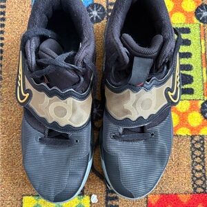 Black and Gold KD Trey 5